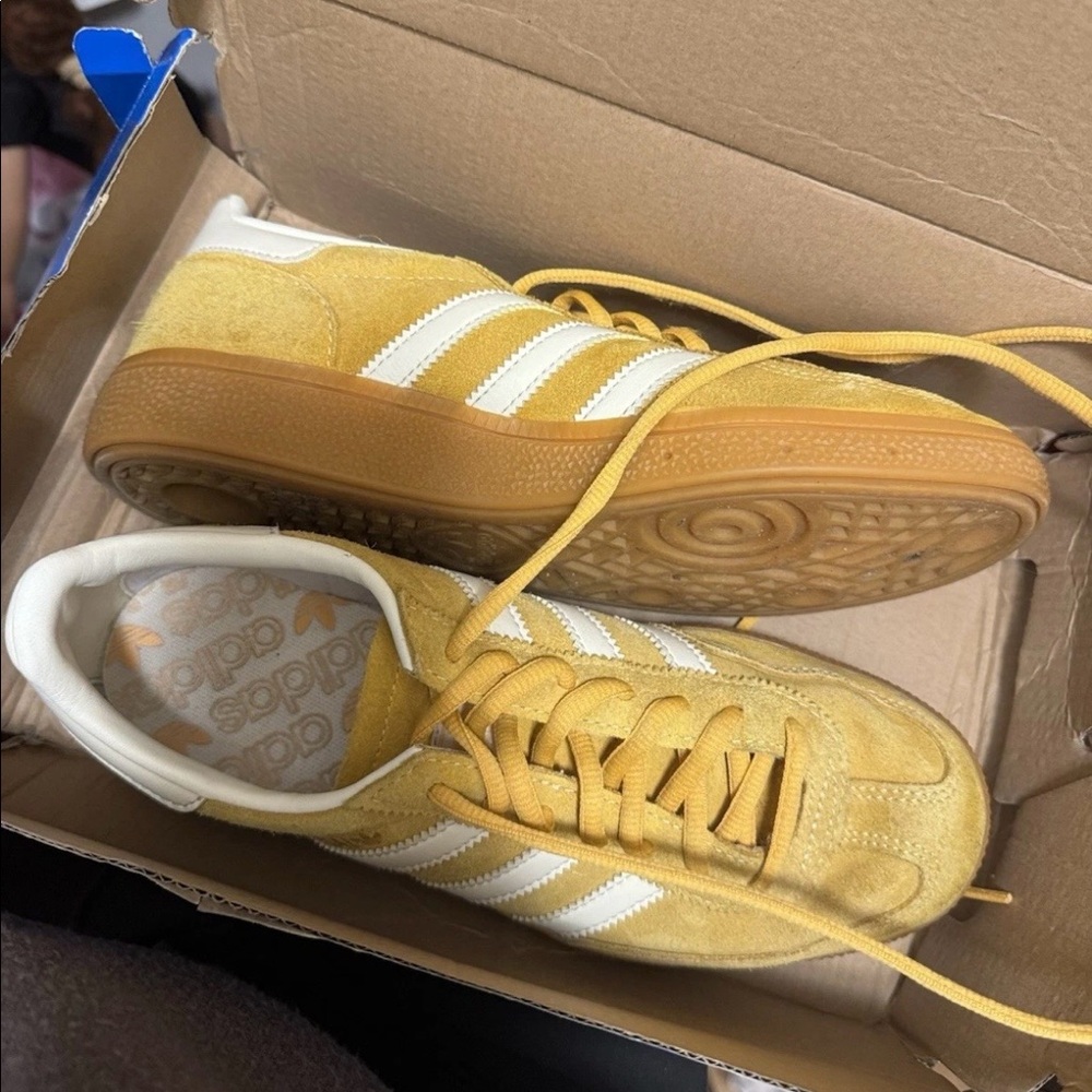 Adidas Spezial Handball shoes in preloved yellow women’s 6.5 (men’s 5.5)